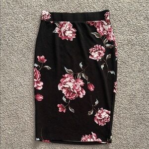 IRIS Black & Pink Floral Fitted Body-Con Professional Pencil Skirt | Size Large